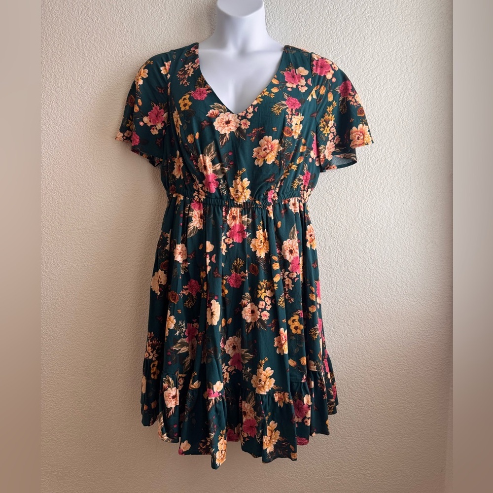 TORRID - Mini Wash Challis Flutter Sleeve Lace Back Dress - Picture 6 of 11